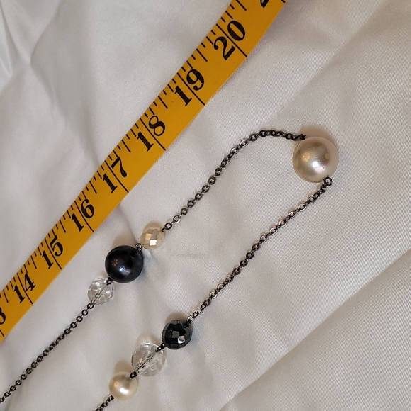 White House Black Market beaded necklace graphite chain - Picture 4 of 7